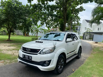 Toyota Fortuner 2015