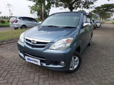 Daihatsu Xenia 2011