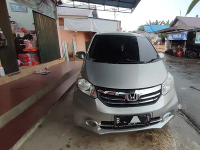 Honda Freed 2014