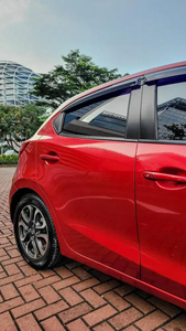 Mazda 2 2015