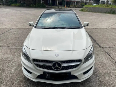 Mercedes-Benz CLA200 2015