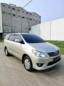 Toyota Kijang Innova 2011