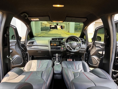 Honda Jazz RS CVT 2019 dp 10jt pake motor usd 2020