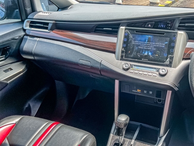 Toyota Kijang Innova 2.4V 2018 diesel matic cash kredit proses bisa dibantu