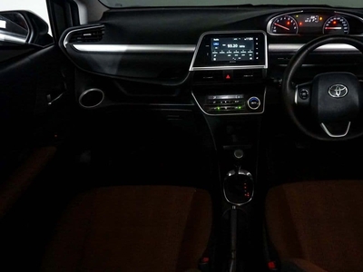 Toyota Sienta V 2017 MPV - Beli Mobil Bekas Berkualitas