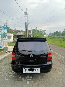 Nissan Grand livina 2013