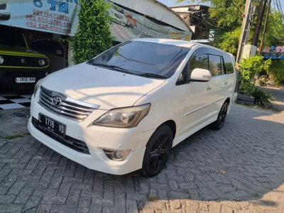 Toyota Kijang Innova 2012