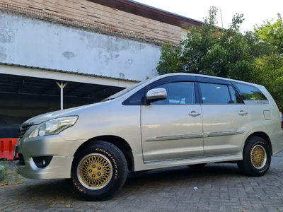 Toyota Kijang Innova 2012