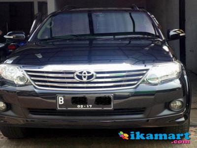 Jual TOYOTA Fortuner 2.7 G Lux A/T Hitam - 2012