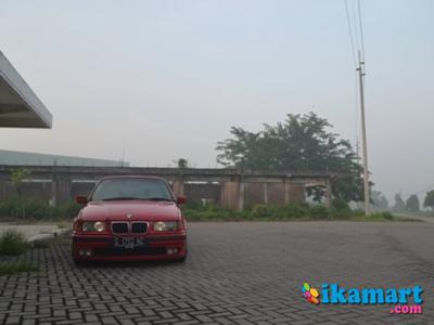 Jual BMW 318i E36 1997 M/T Merah Terawat Surabaya