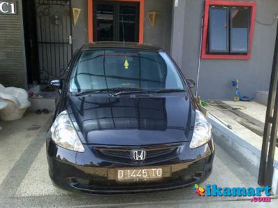 Jual Honda Jazz 2005 AT Black