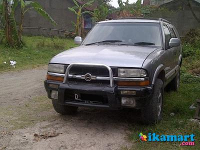 Jual Opel Blazer LT 2.2 SOHC 1997 Abu Metalik Bandung