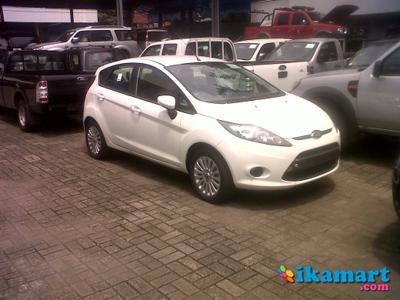 NEW PRICE AND NEW PROMO FORD FIESTA TREND 1400cc M/T 2012..TDP MULAI 50 JT-AN CICILAN S/D 5 TAHUN.!!