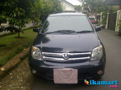 Toyota IST 1,3 Matic Th 2003