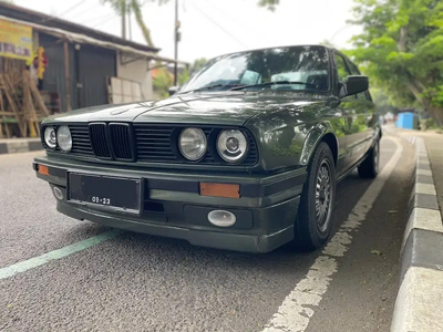 BMW 318i 1990