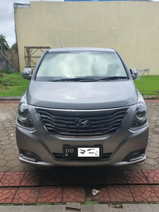 Hyundai H-1 2015