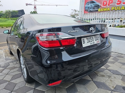 Toyota Camry 2.5 V 2018
