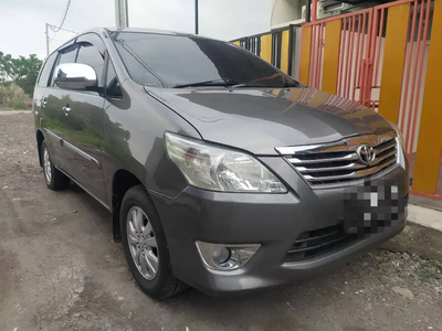 Toyota Kijang Innova 2012