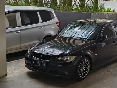 BMW 320i 2006