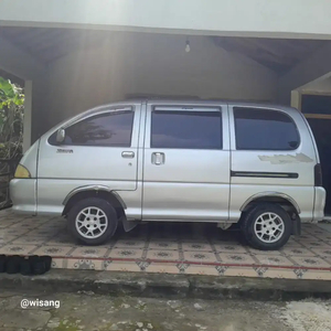 Daihatsu Zebra 2002