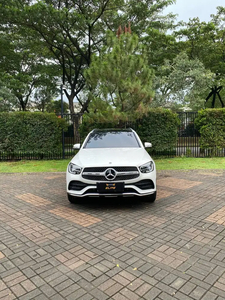 Mercedes-Benz GLC200 2021