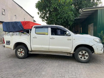 Toyota HILUX 2011