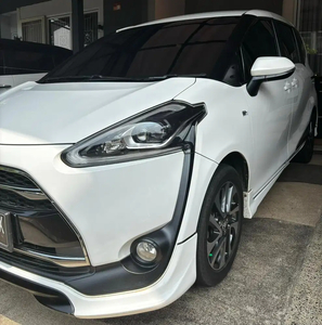 Toyota Sienta 2017