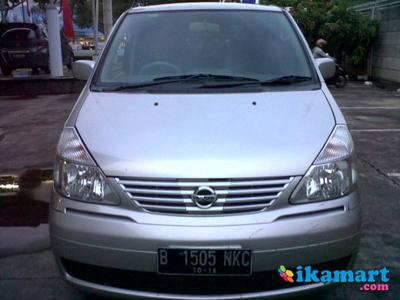 NISSAN SERENA CT AT 2.0 SILVER