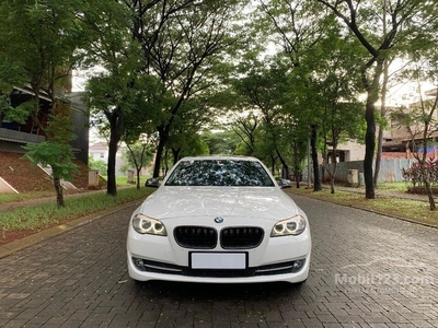 2013 BMW 520i 2.0 Luxury Sedan