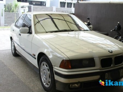 Jual BMW 320i Manual Thn 1995 Warna Putih