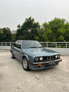 BMW 318i 1989