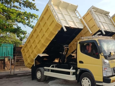 Canter 2011 Dump Truk Bekas Harga Terjangkau - Siak