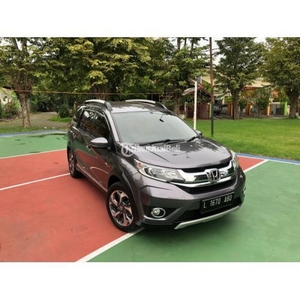 Honda BR-V E Matic 2017 Abu-abu Sangat Istimewa Tinggal Pakai Saja - Surabaya