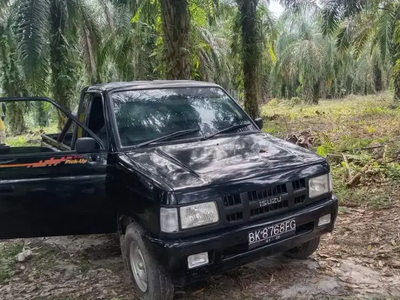 Isuzu Pick-Up 2011