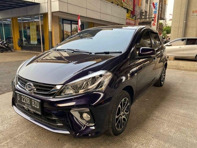 Mobil Daihatsu Sirion Ungu Bekas Tahun 2018 Matic Plat Genap - Jakarta Utara