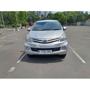 Mobil Daihatsu Xenia Bekas 2013 Silver Tipe 1.0 M Pajak Hidup Surat Lengkap - Jakarta Barat
