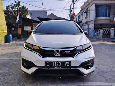 Mobil Honda Jazz RS Matic Tahun 2018 Warna Putih Mutiara Terawat - Jakarta Timur