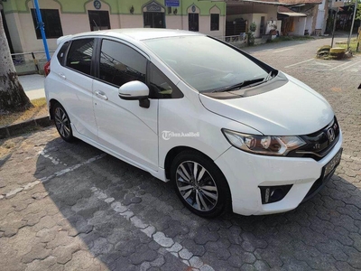 Mobil Honda Jazz RS Putih Matic Bekas Tahun 2015 Tangan Pertama - Jakarta Pusat