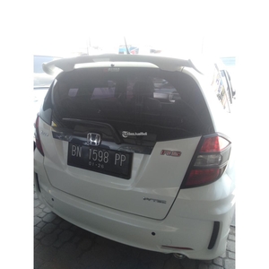 Mobil Honda Jazz RS Putih Tahun 2011 Akhir Matic Bekas Siap Pakai - Pangkal Pinang