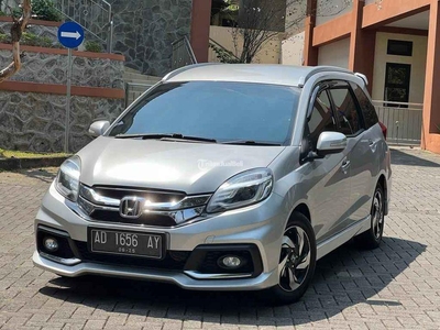 Mobil Honda Mobilio RS Bekas Tahun 2015 Matic Warna Silver Siap Pakai - Semarang