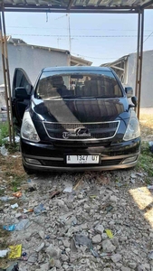 Mobil Hyundai H1 2008 Hitam Matic Siap Pakai Pajak Hidup Serang