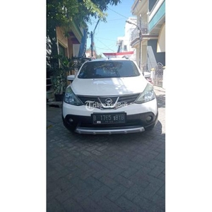 Mobil Nissan Grand Livina 1.5 X Gear 2013 Putih Bekas Surat Lengkap - Surabaya