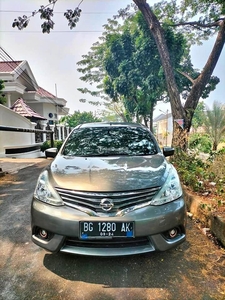 Mobil Nissan Grand Livina XV Manual Tahun 2014 Grey Mulus Siap Pakai Palembang