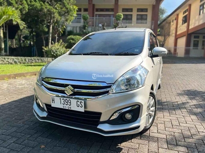 Mobil Suzuki Ertiga GX Bekas Tahun 2018 Manual Warna Silver Siap Pakai - Semarang
