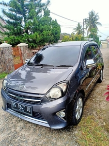 Mobil Toyota Agya G matic 2015 Grey Pajak Panjang Siap Pakai Palembang