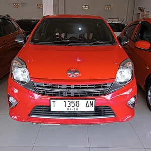Mobil Toyota Agya G MT Bekas Tahun 2015 Manual Warna Merah - Karawang