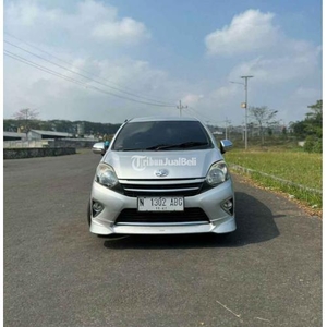 Mobil Toyota Agya TRD Bekas Tahun 2015 Warna Silver Matic Siap Pakai - Malang