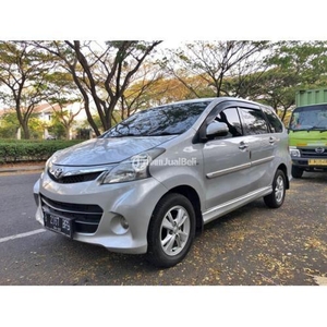 Mobil Toyota Avanza Veloz 1.5 Bekas 2015 Silver Metalik Manual Siap Pakai Fullset - Jakarta Selatan