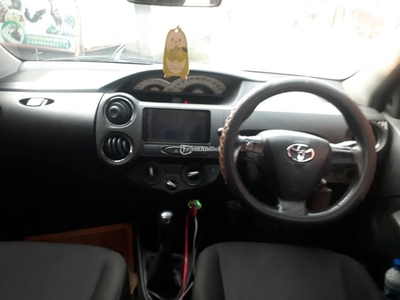 Mobil Toyota Etios Valco G 2013 Hitam Siap Pakai Tangerang