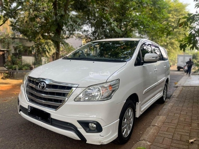 Mobil Toyota Innova G Luxury White Bekas Tahun 2014 Terawat - Tangerang Selatan